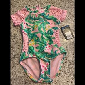 Art class 4/5 bathing suit